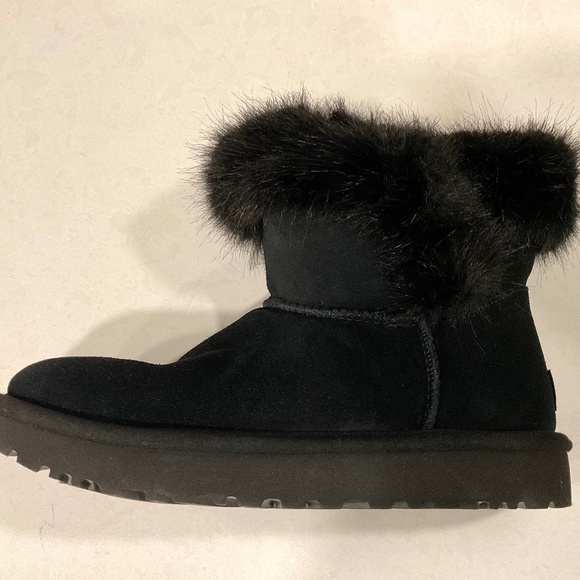 UGG Australia Cathie Black Suede Faux Fur Bootie Size 7 NEW WITH TAG - Picture 6 of 8